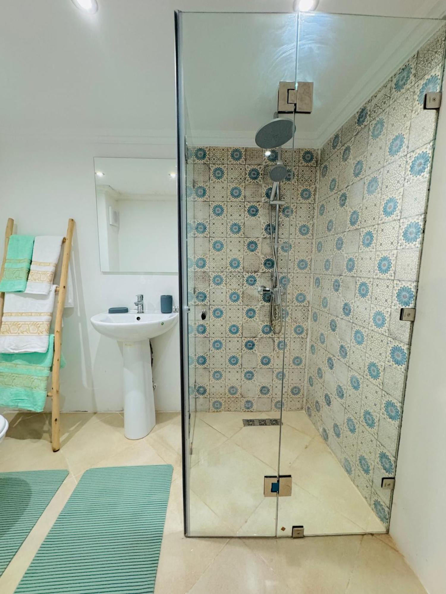 Le Gueliz Suite City Center Marrakesh Bagian luar foto
